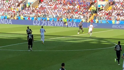 郑钦文迎战斯瓦泰克，主场并非绝对优势之地！